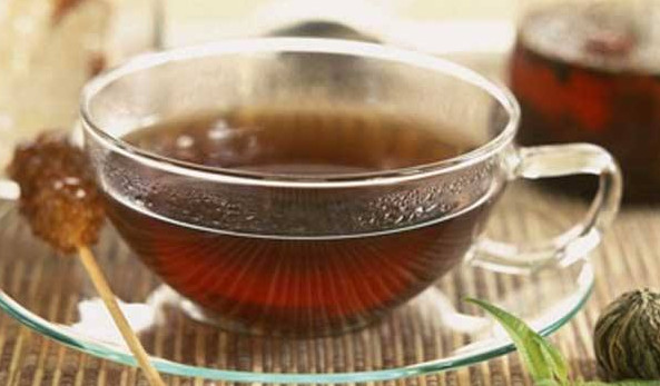艾叶红糖水喝的功效,艾叶可以和红糖泡水喝吗 艾叶红糖水喝的功效,艾叶可以和红糖泡水喝吗