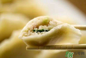 荠菜饺子能放香菜吗,荠菜和香菜能包饺子吗