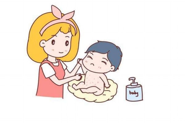 什么人群容易有痱子呢(痦子多的人是怎么回事)