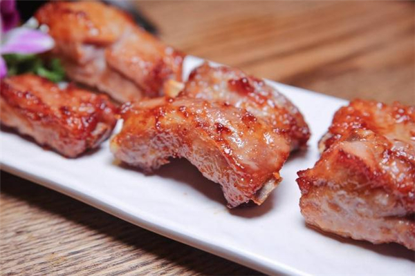 做红烧排骨的方法,叉烧排骨的做法最正宗的做法 做红烧排骨的方法,叉烧排骨的做法最正宗的做法