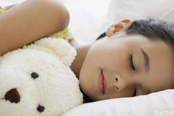 睡眠质量差造成的原因有什么呢(睡眠质量差是什么原因导致的)