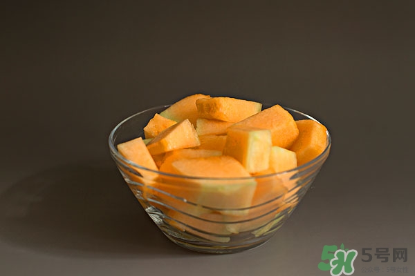 哈密瓜的营养价值和功效和作用,哈密瓜的营养价值和食用功效 哈密瓜的营养价值和功效和作用,哈密瓜的营养价值和食用功效