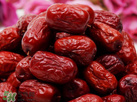 红枣外面有白色的是什么,红枣为什么有白色的东西