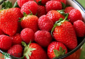 草莓表皮烂了还可以吃?,草莓皮破了还能吃吗