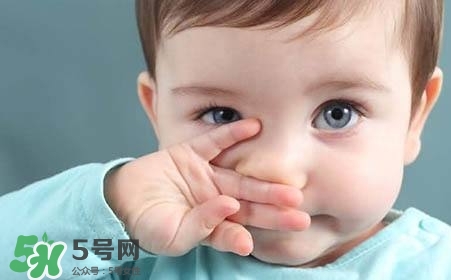 给宝宝剪指甲的具体操作(给宝宝剪指甲的正确方法) 给宝宝剪指甲的具体操作(给宝宝剪指甲的正确方法)