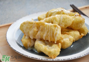 炸香蕉外面裹的是什么 要面粉还是淀粉,炸香蕉外面裹着的是什么