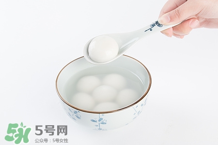 汤圆吃了会便秘吗,小孩吃汤圆会引起便秘吗