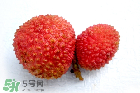 荔枝可以冷冻吗,荔枝可以冷冻吗 吃不完的荔枝怎么保存 荔枝可以冷冻吗,荔枝可以冷冻吗 吃不完的荔枝怎么保存