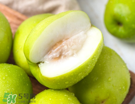 月经量少可以喝四物颗粒吗,月经期间量少能吃阿胶吗