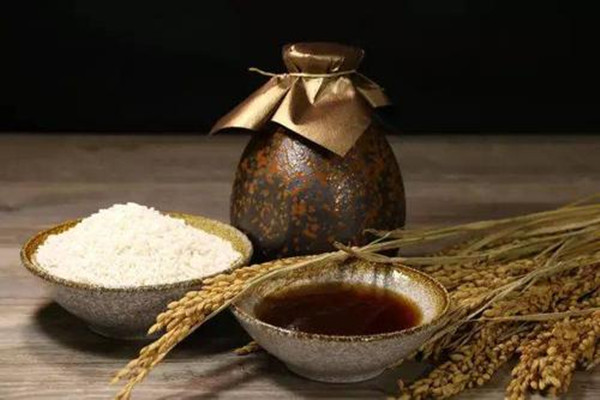 血糖偏高的人能喝黄酒吗,血糖高能喝黄酒不