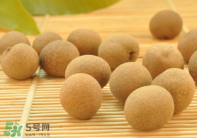 桂圆皮发霉了,里面还能吃吗,新鲜桂圆外皮发霉能吃吗