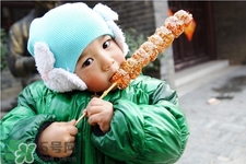 糖葫芦外面的纸是什么做的,糖葫芦外面的纸是什么座