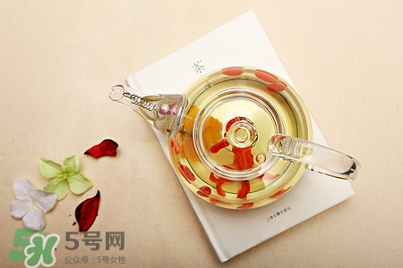 能用保温杯泡花茶吗,花茶用保温杯泡还是玻璃杯泡