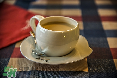 纯牛奶能做奶茶吗,鲜牛奶可以做奶茶吗 纯牛奶能做奶茶吗,鲜牛奶可以做奶茶吗