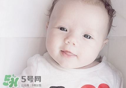 一岁宝宝可以吃银鱼吗,小孩吃银鱼有什么好处 一岁宝宝可以吃银鱼吗,小孩吃银鱼有什么好处