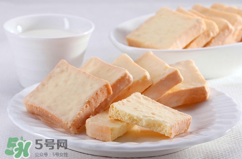 面包干怎么做好吃,面包干怎么做的