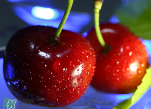 车厘子和虾能一起吃吗?,车厘子和虾仁可以一起吃吗