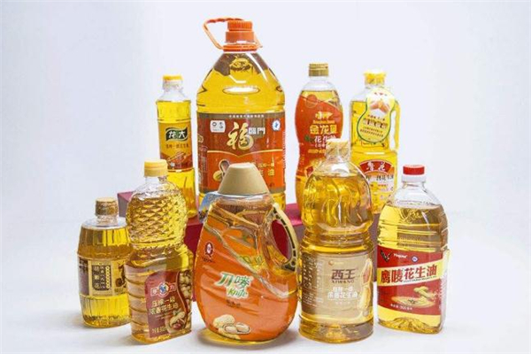 花生油放久了还能吃吗?,花生油一年多了放久了能不能吃