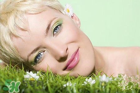 女人月经有血块吃什么药调理,姨妈有血块吃什么调理