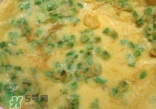 香葱鸡蛋饼用什么面粉,面粉鸡蛋葱花饼的家常做法