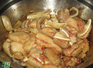 怎么卤猪耳朵,猪耳朵的卤制方法 怎么卤猪耳朵,猪耳朵的卤制方法