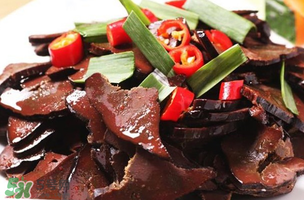 腊猪肝的做法大全腌制窍门,爆炒猪肝的做法