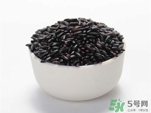 黑米会使大便变黑吗,吃了黑米大便发黑正常吗 黑米会使大便变黑吗,吃了黑米大便发黑正常吗