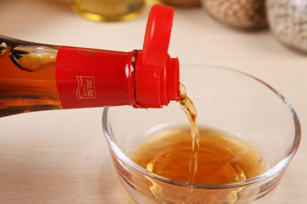 腌肉放料酒起什么作用,料酒能腌肉吗