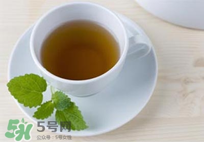 高血压能喝凉茶吗,血压高喝凉茶能降压吗