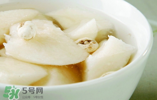 川贝炖雪梨要不要削皮,川贝炖雪梨要剥皮吗