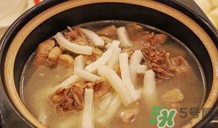 椰子煲鸡汤的做法和功效,椰子煲鸡的功效和作用