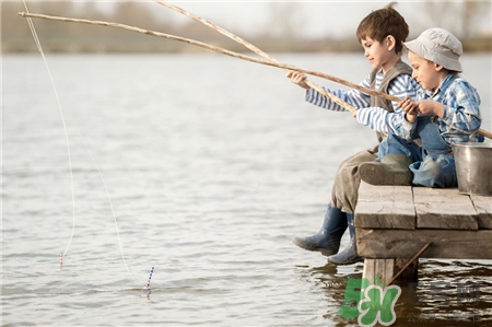 开春钓鱼适合用什么钓,早春钓鱼用什么饵料