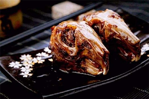 哺乳期可以吃兔头吗,哺乳期能吃兔子肉吗