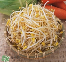 黄豆芽有点发黑还能吃吗,为什么黄豆芽发黑