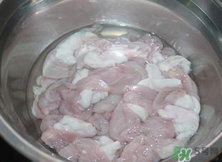 做肉肠的肠衣哪里有卖,猪小肠肠衣哪里有卖