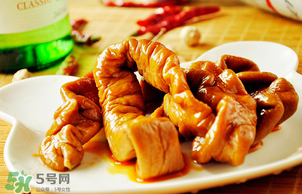 猪大肠上有疙瘩能吃吗,猪肠子上有疙瘩能吃吗