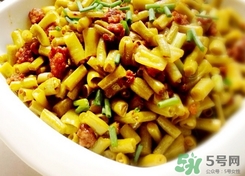 酸豆角能生吃吗,豆角不能生吃,为什么酸豆角可以