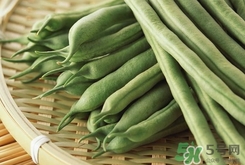 豆角上有黑点还能吃吗,豆角上面有黑色的还能吃吗