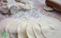 饺子皮太干太硬怎么办,包好的饺子皮干了怎么办