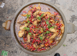 腌鱼用什么容器装才好,腌鱼用什么容器