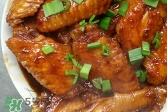 隔夜的可乐鸡翅还能不能吃,隔夜的炸鸡翅还能吃吗