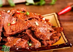 卤牛肉怎么样才能切不散,牛肉怎样卤制才切不散