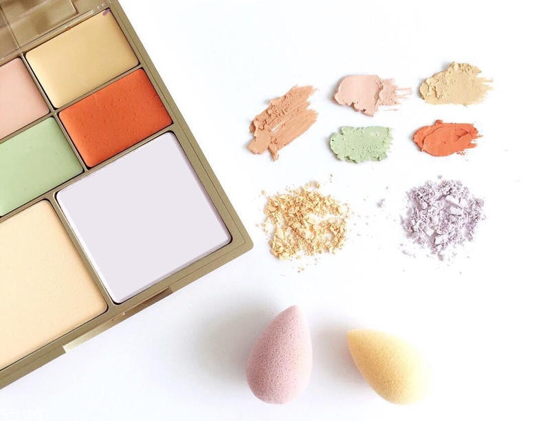 眼睫毛进眼睛里出不来了怎么办(睫毛进了眼睛里出不来了怎么办)