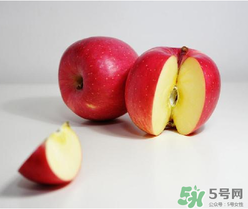 切开的苹果为什么会变色作文300字,切开的苹果为什么会变色?