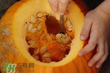 南瓜子能多吃吗?吃多了有什么副作用,南瓜子吃多了有好处吗