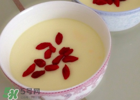 牛奶炖蛋的功效和作用,牛奶炖蛋的做法