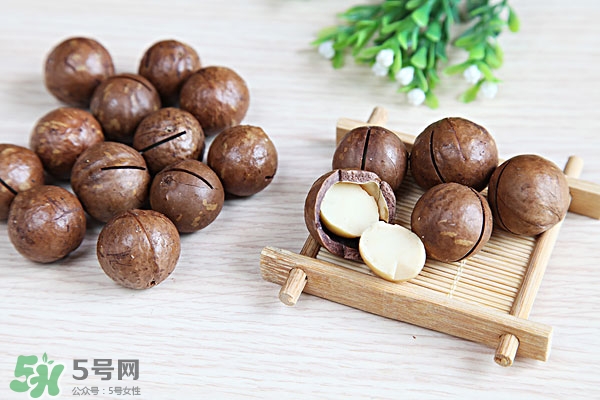 请问夏威夷果糖尿病人能吃吗,夏威夷果糖尿病患者可以吃吗 请问夏威夷果糖尿病人能吃吗,夏威夷果糖尿病患者可以吃吗