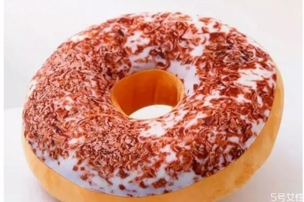 甜甜圈的热量高吗?,甜甜圈热量有多少