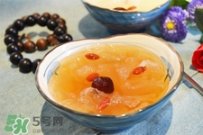 冬天能不能吃银耳汤,冬天多喝银耳汤好吗 冬天能不能吃银耳汤,冬天多喝银耳汤好吗