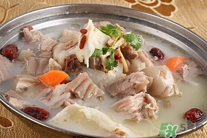 请问羊肉和萝卜可以一起吃吗,羊肉能不能和萝卜一起吃吗 请问羊肉和萝卜可以一起吃吗,羊肉能不能和萝卜一起吃吗